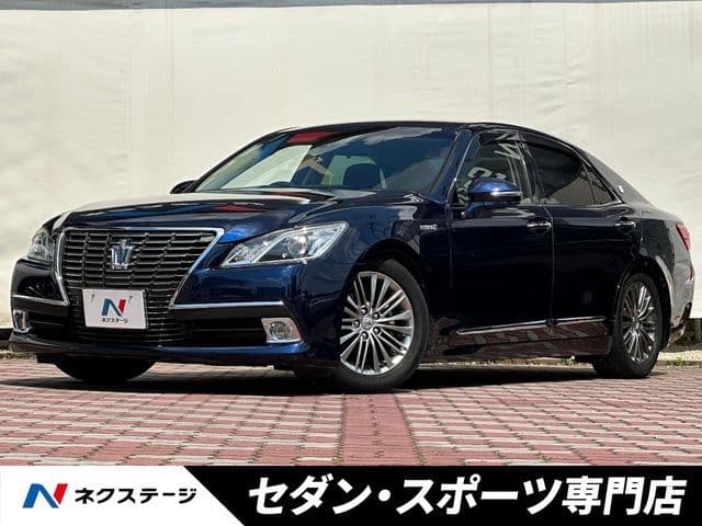 2026 TOYOTA CROWN sedan hybrid