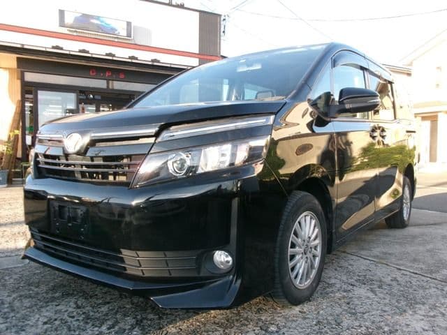 2025 TOYOTA VOXY 4WD
